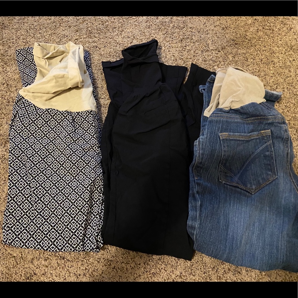Maternity pants size small!